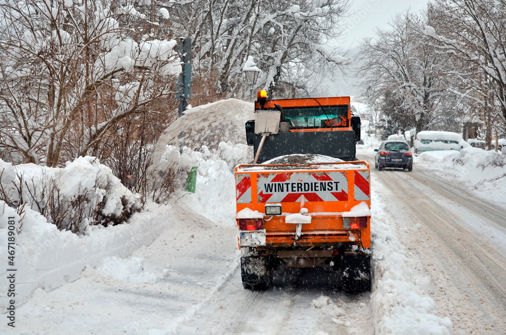 Winterdienst Köln & Bonn – Schneeräumung & Streudienst